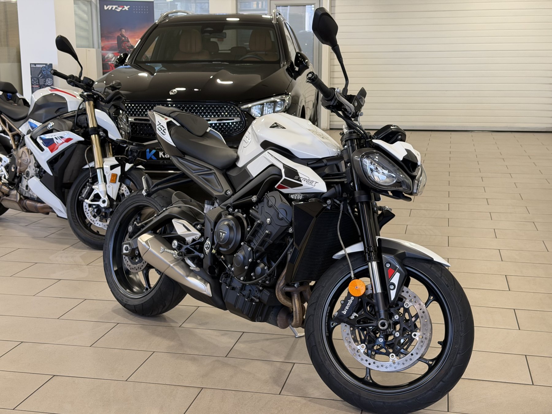 Triumph Street Triple 765 см³ / 120 л.с.