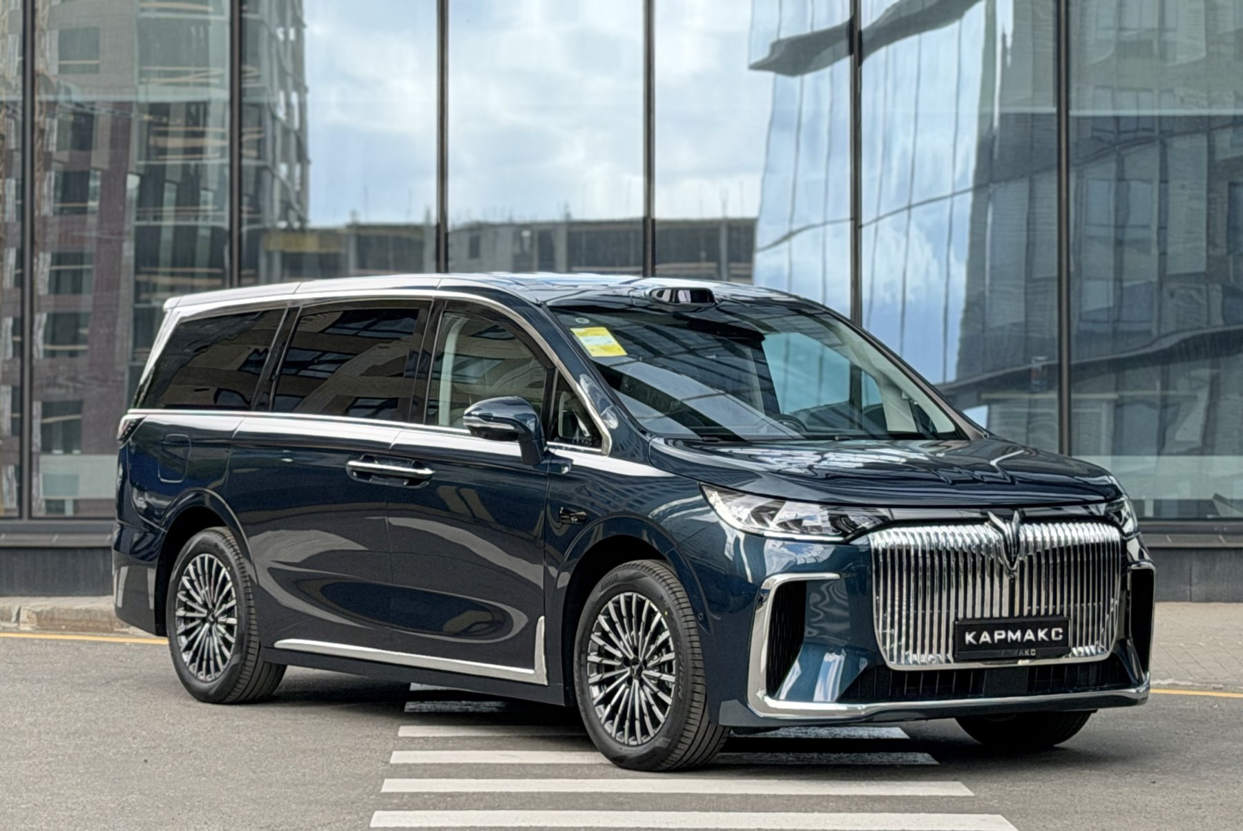 VOYAH Dream 1.5 PHEV 667 л.с.