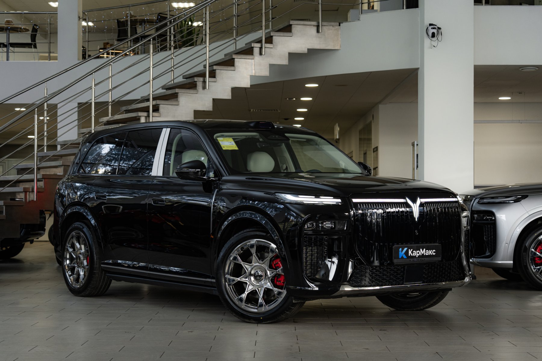 VOYAH Taishan X8 1.5 PHEV 667 л.с.